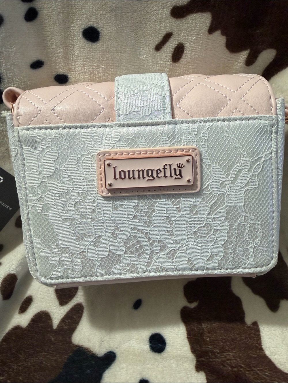 Loungefly Quilted Pale Pink Crossbody with Rose Gold Hearts - Picture 2 of 6